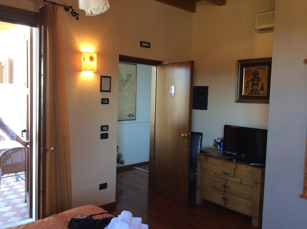 Locanda Da Vittorio Manerba del Garda Esterno foto